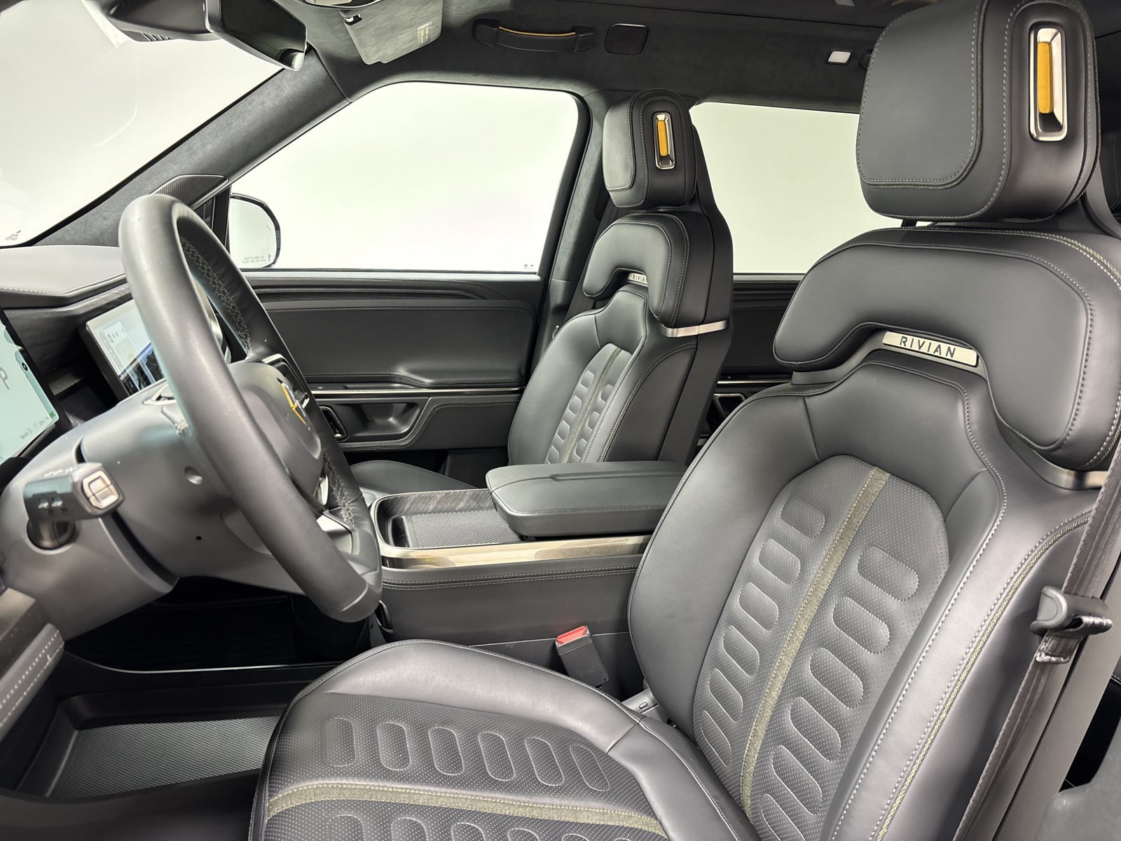 Used 2023 Rivian R1S Adventure Quad AWD/4WD image 20