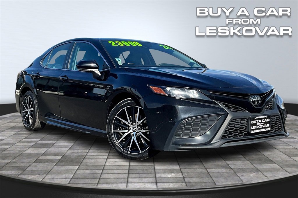 Used 2024 Toyota Camry SE
