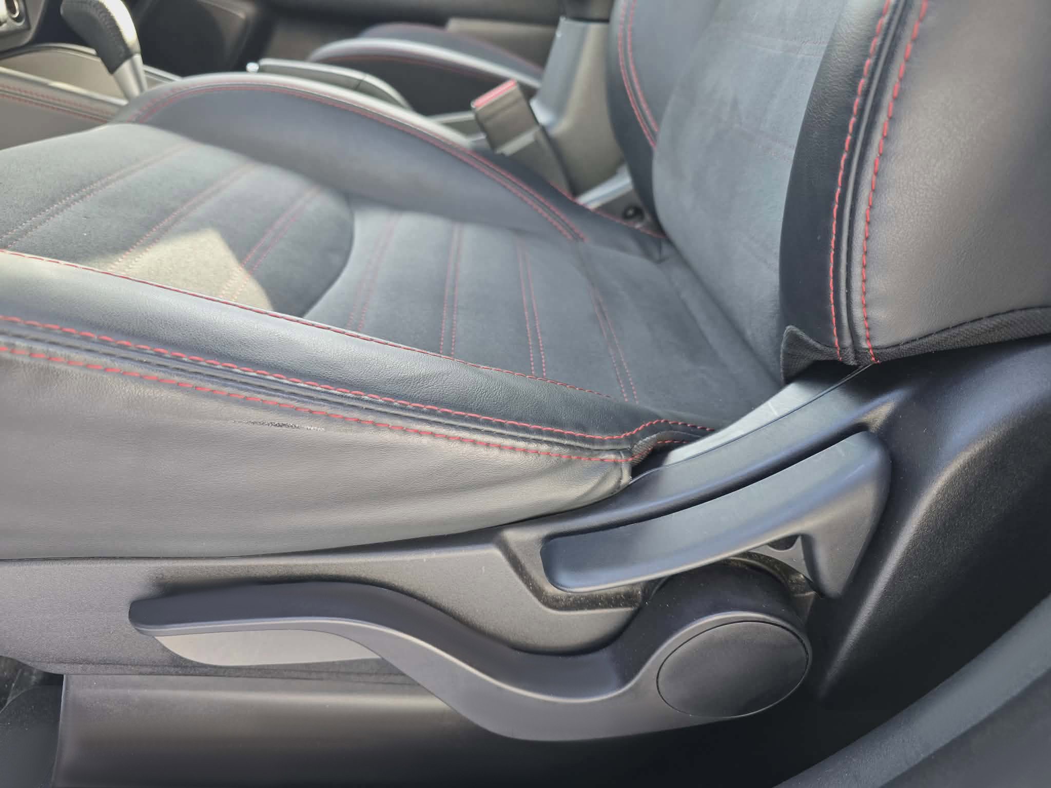 Used 2025 Mitsubishi Outlander Sport SE image 13