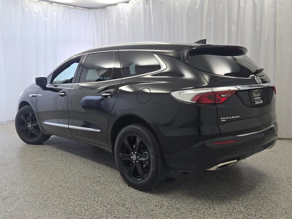 Used 2023 Buick Enclave Essence w/ Experience Buick Package image 17