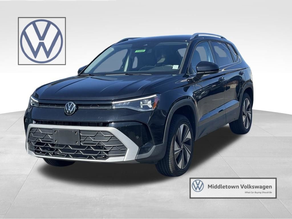 Certified 2025 Volkswagen Taos SE w/ Panoramic Sunroof Package
