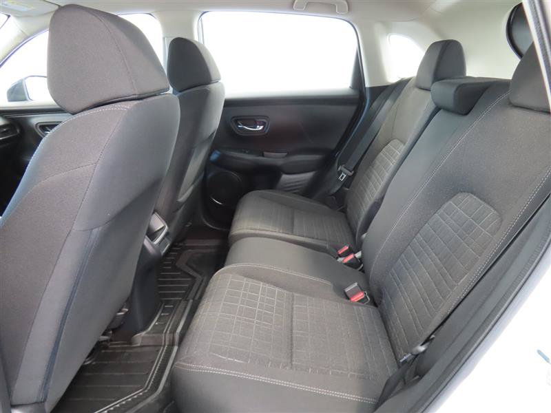 Used 2023 Honda HR-V LX image 28