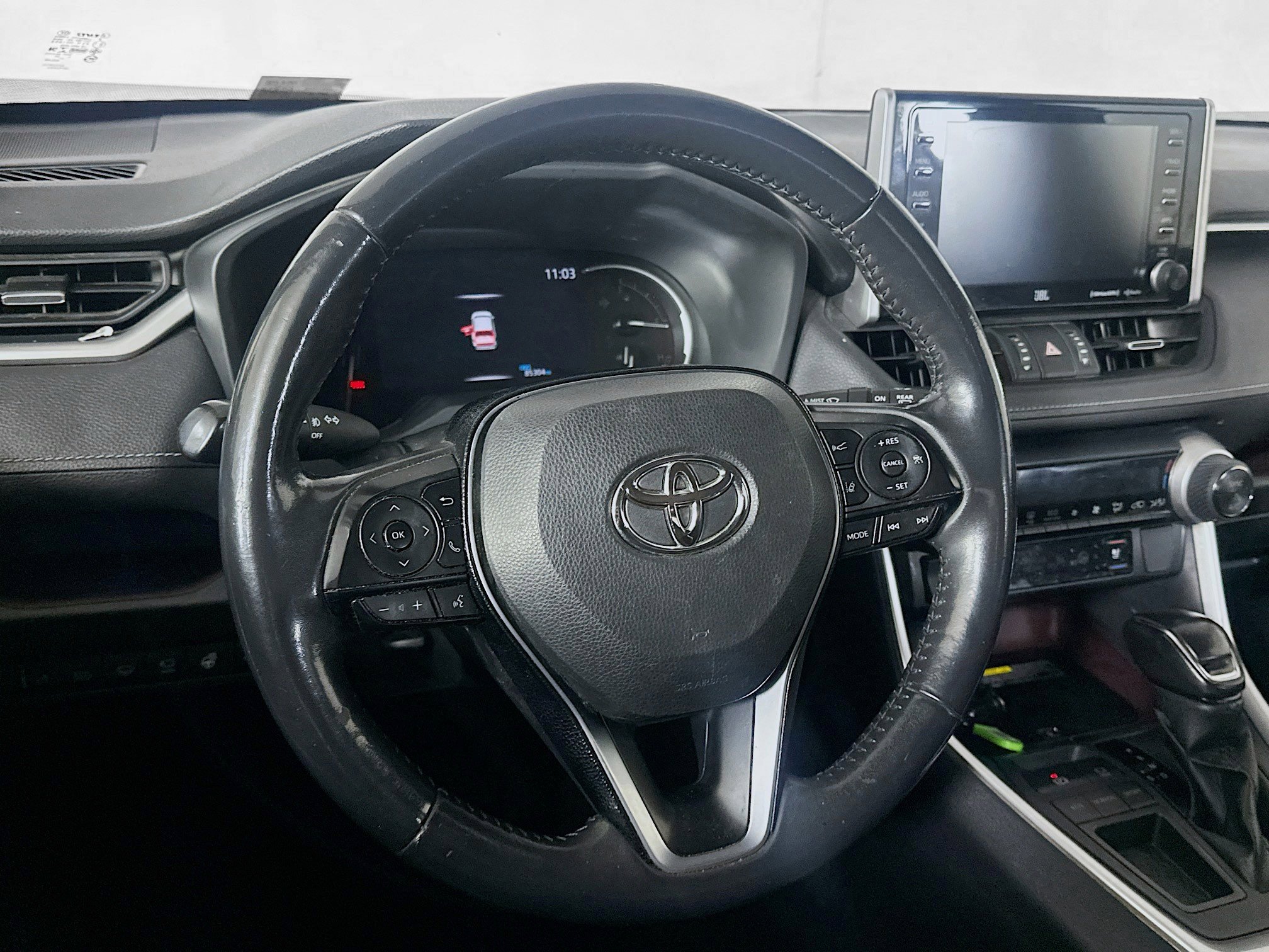 Used 2019 Toyota RAV4 Limited w/ Advanced Technology Package FWD image 18