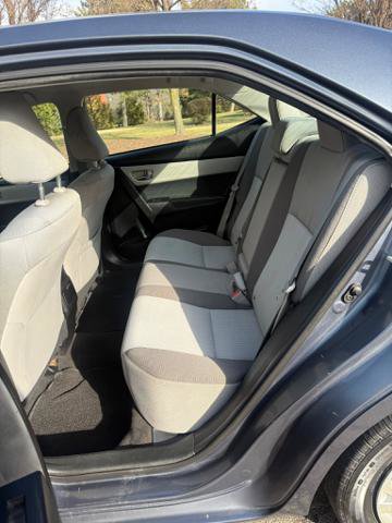 Used 2017 Toyota Corolla LE image 11