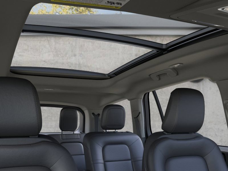 New 2026 Lincoln Aviator 2WD w/ Jet Appearance Package image 22