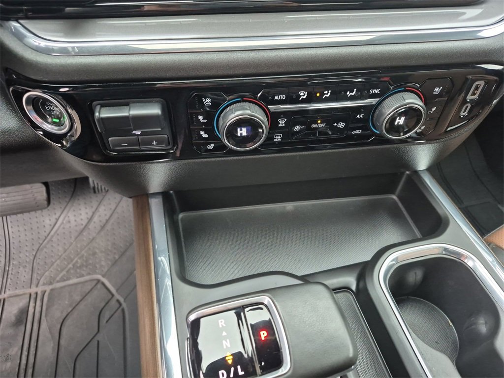 Used 2024 Chevrolet Silverado 1500 High Country image 25