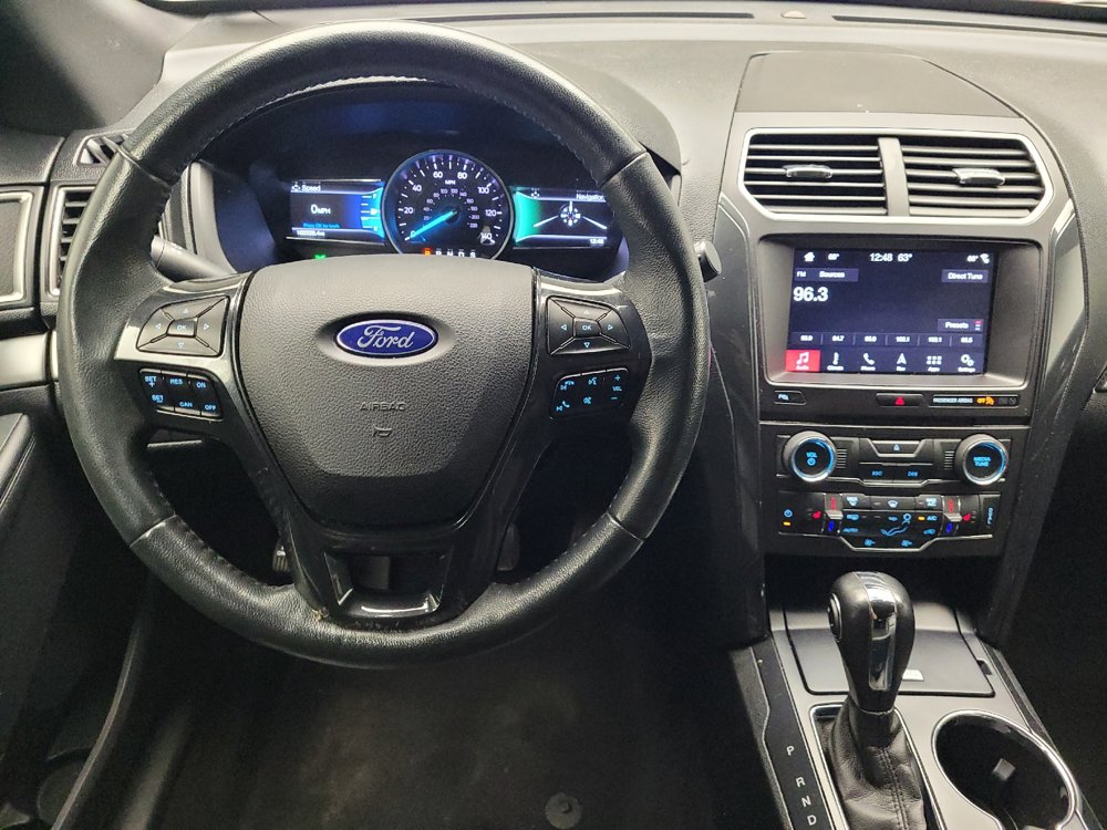 Used 2019 Ford Explorer XLT w/ Equipment Group 202A FWD image 22