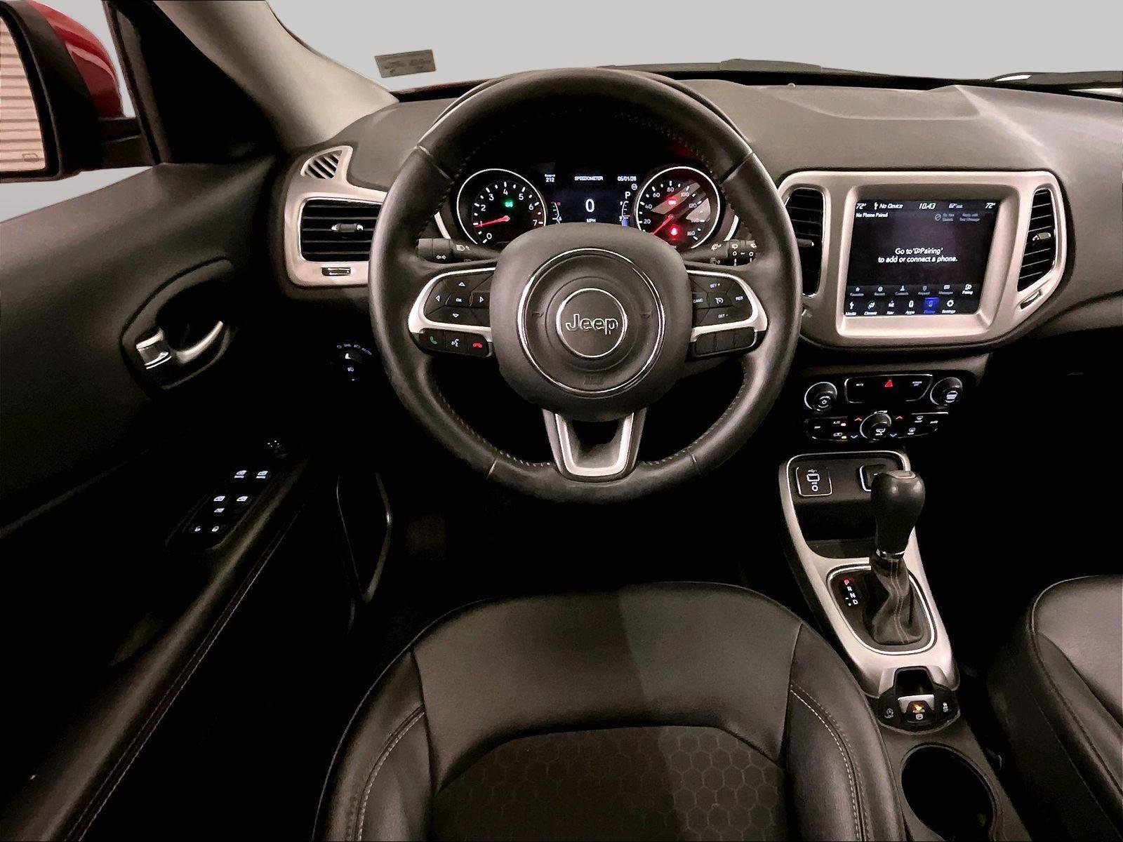 Used 2019 Jeep Compass Latitude w/ Popular Equipment Group FWD image 5