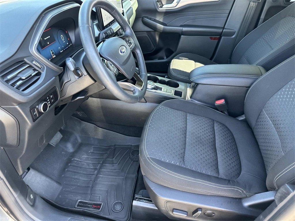 Used 2023 Ford Escape Active w/ Tech Pack #2 image 8