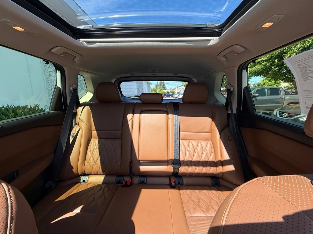 Certified 2026 Nissan Rogue Platinum AWD/4WD image 15