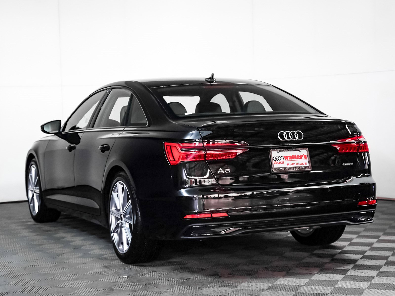 New 2025 Audi A6 2.0T Premium image 2