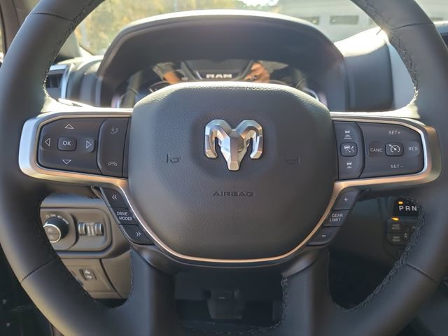 New 2026 RAM 1500 4x4 Crew Cab image 11