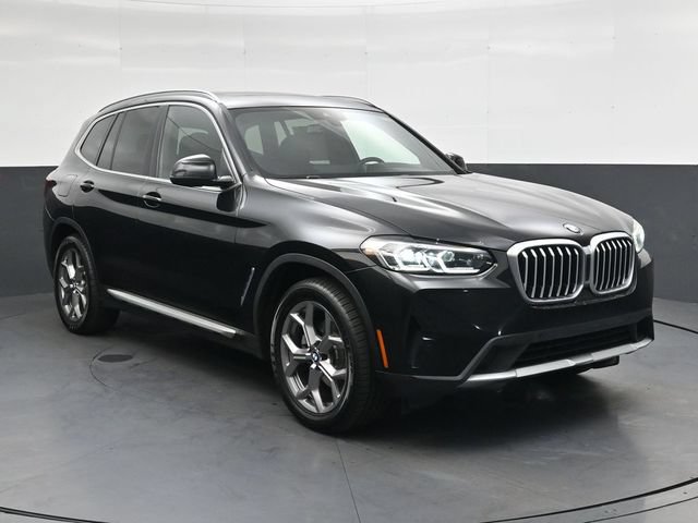 Used 2023 BMW X3 xDrive30i w/ Premium Package AWD/4WD image 2