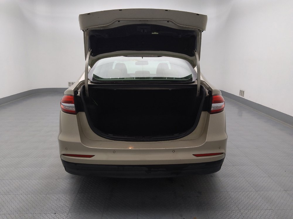 Used 2019 Ford Fusion SEL image 29