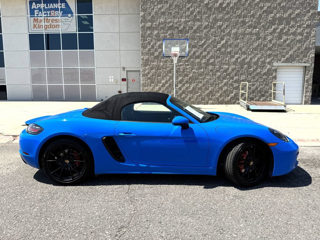 Used 2023 Porsche 718 Boxster S RWD image 5