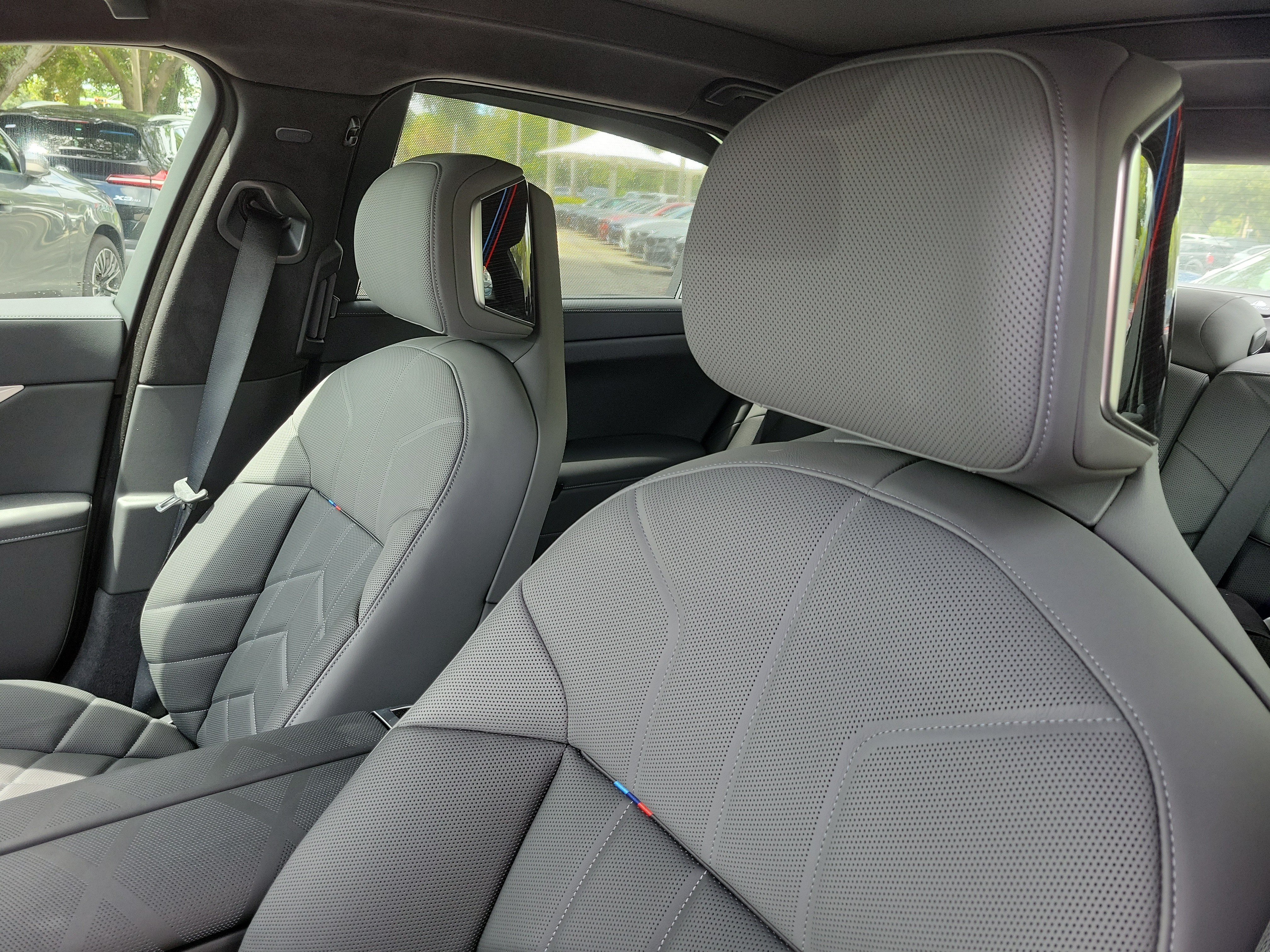 New 2026 BMW 740i w/ Executive Package RWD image 12