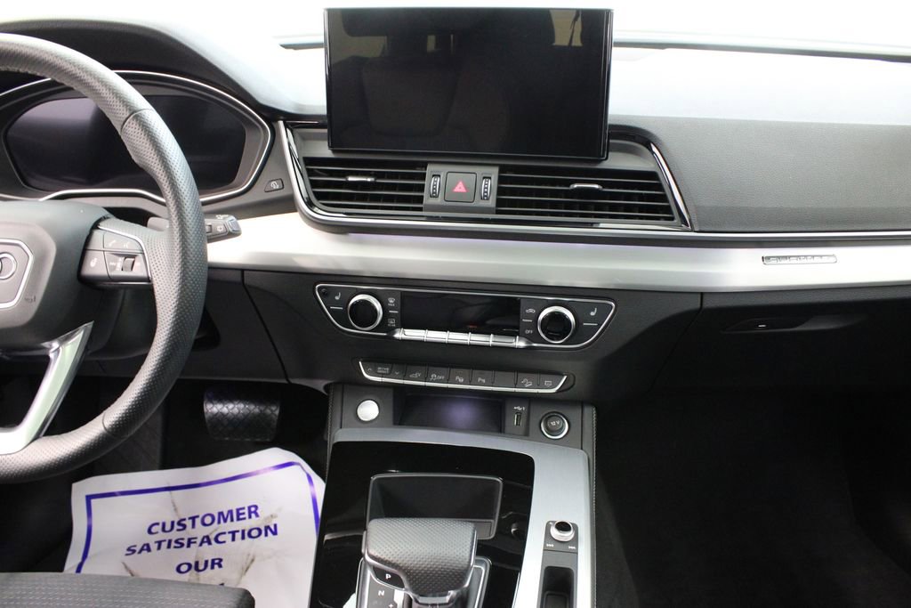 Certified 2024 Audi Q5 e Prestige image 23