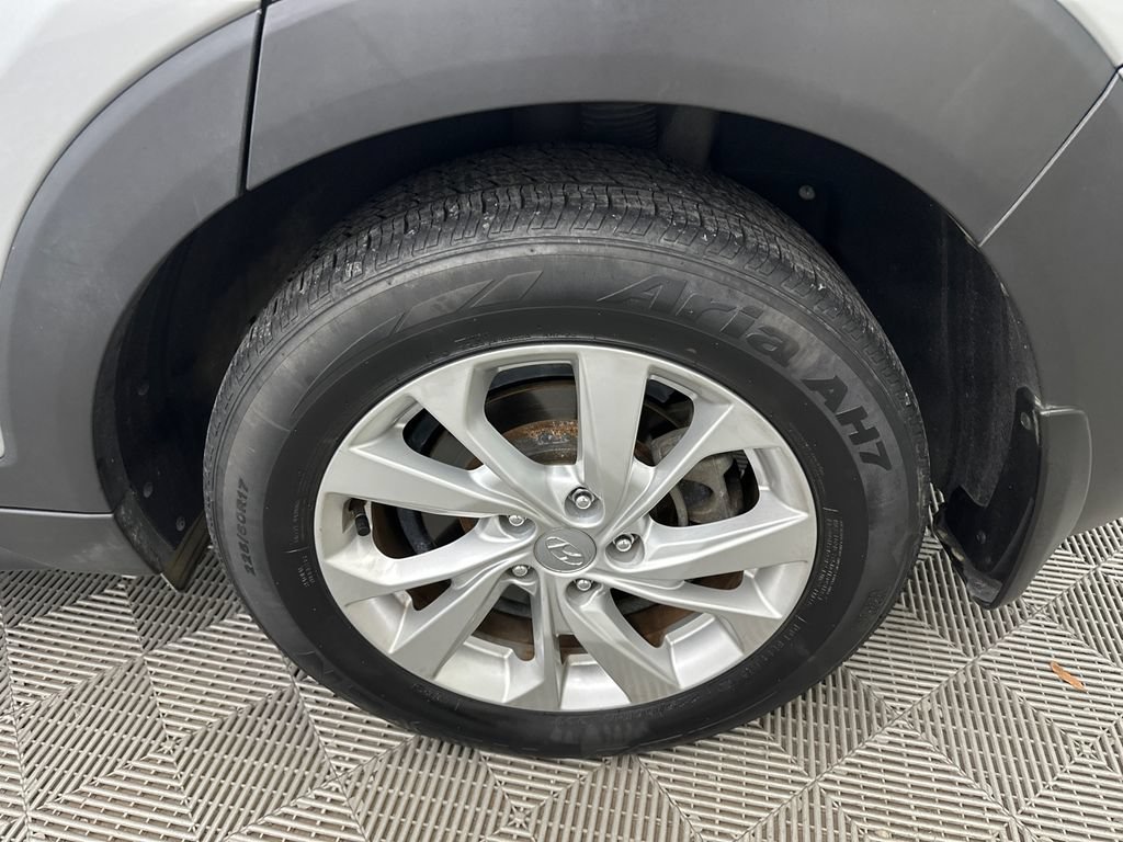 Used 2019 Hyundai Tucson Value FWD image 15