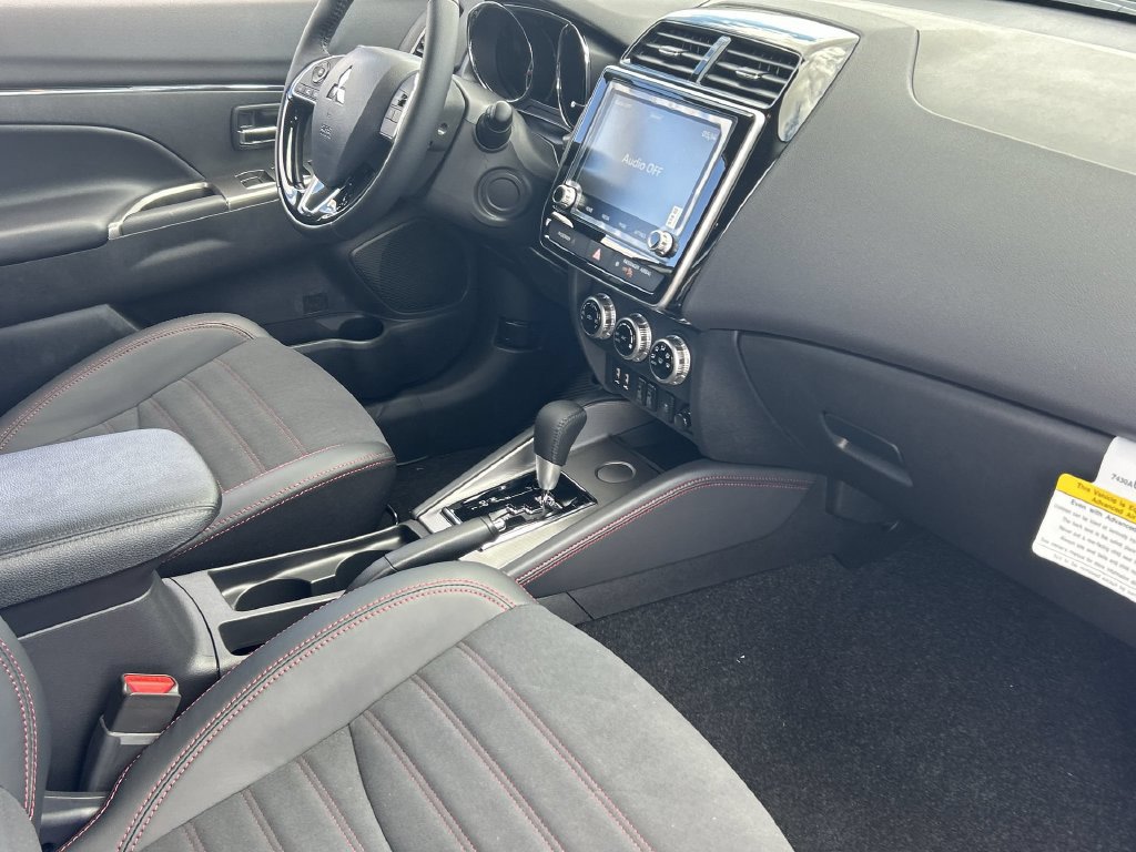 New 2027 Mitsubishi Outlander Sport SE FWD image 22