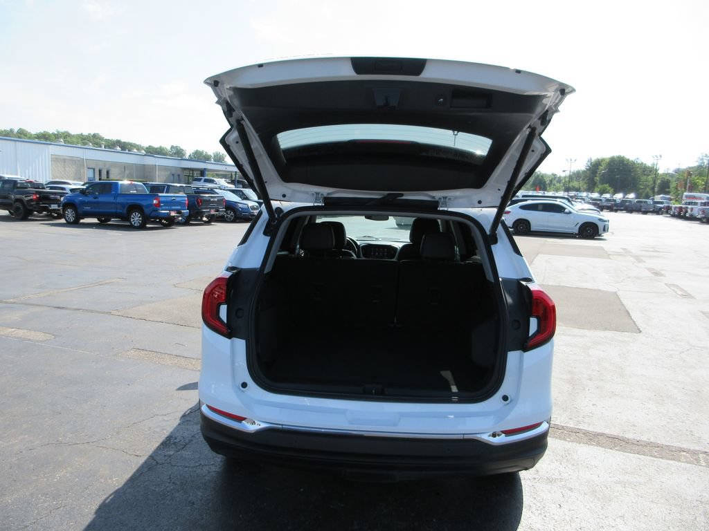 Used 2022 GMC Terrain SLT FWD image 8