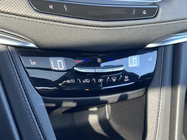 Certified 2025 Cadillac XT5 Premium Luxury w/ Technology Package AWD/4WD image 24