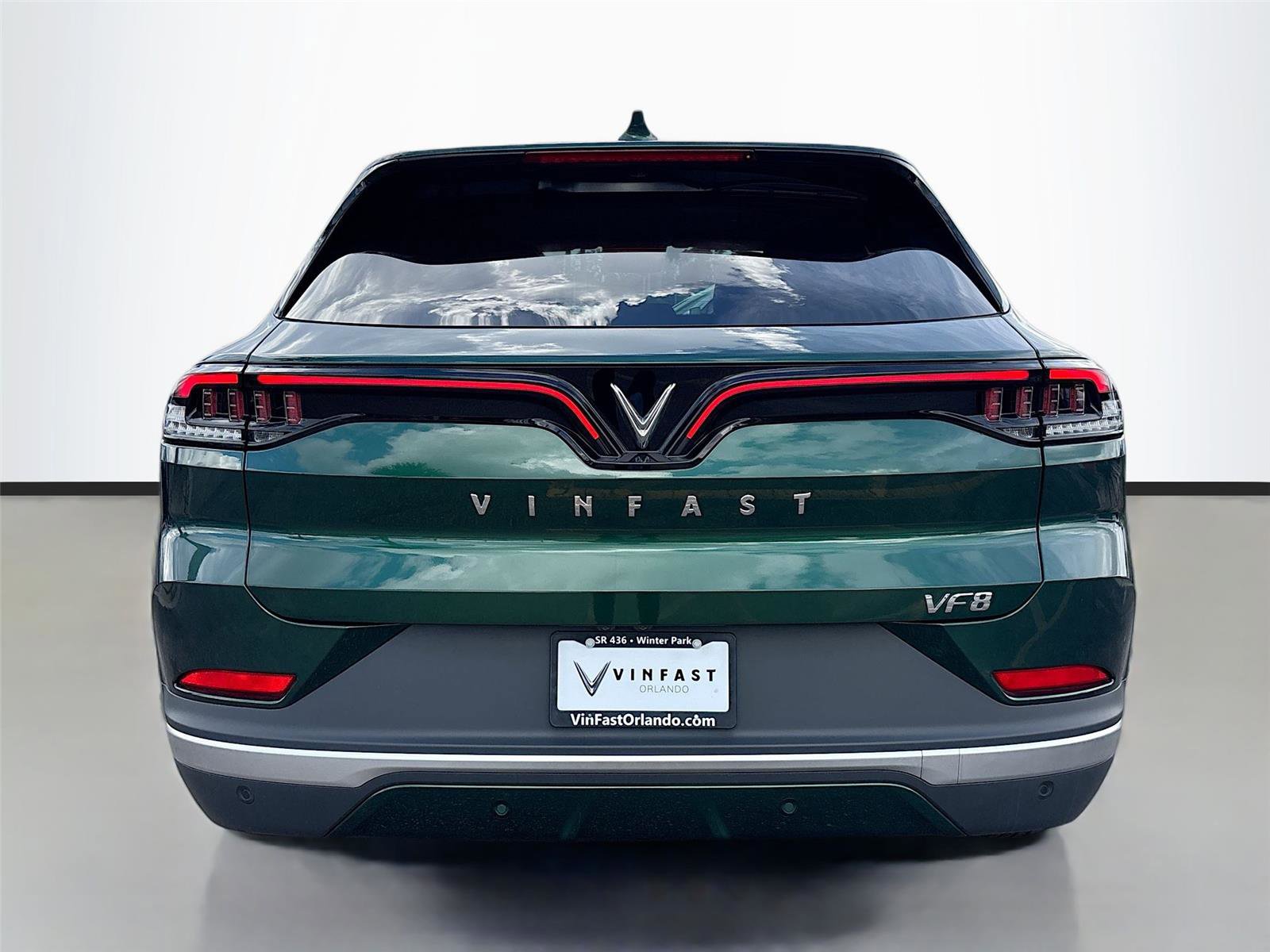 New 2025 VinFast VF 8 Eco image 6