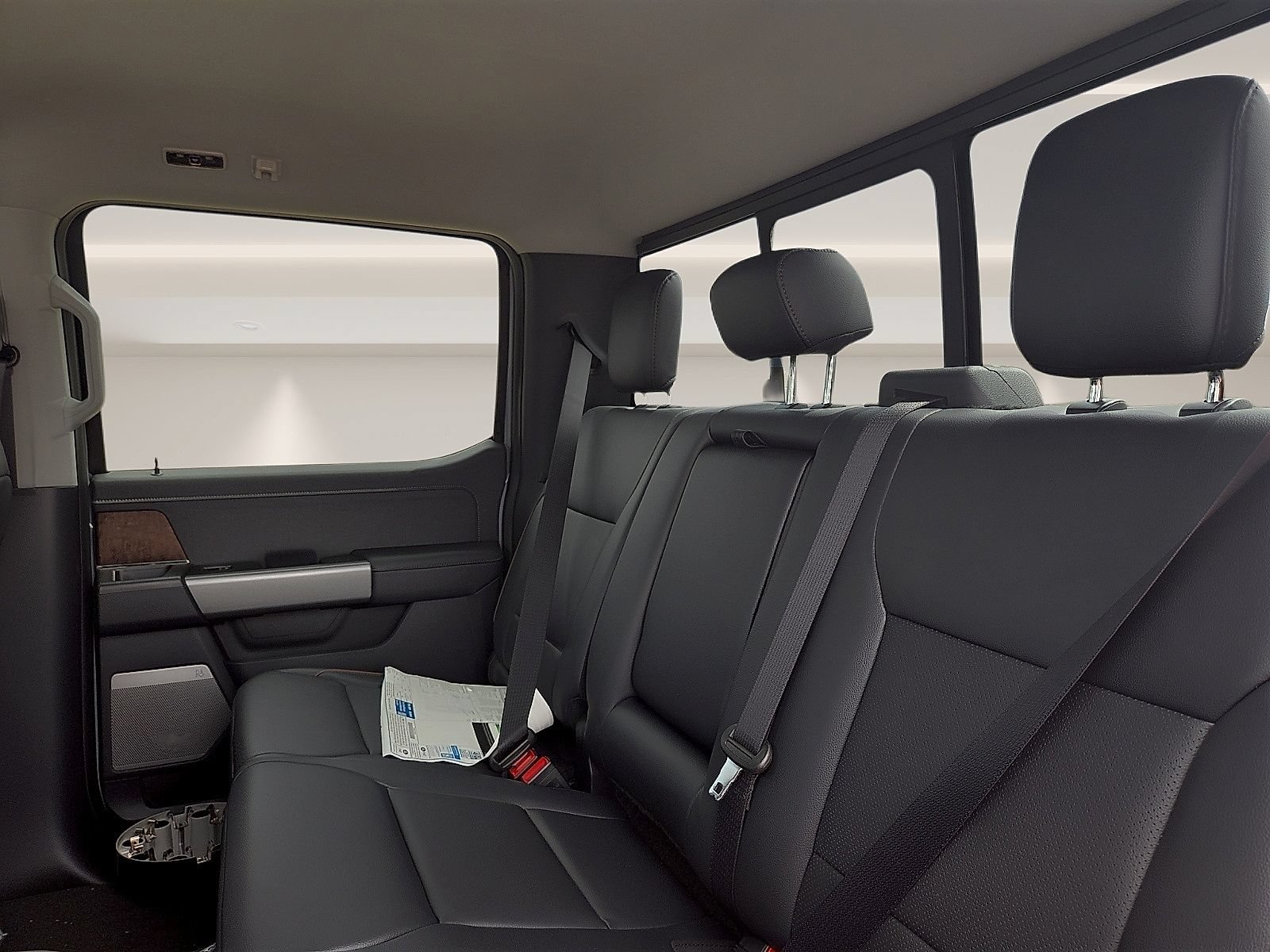 New 2026 Ford F350 Lariat w/ Black Appearance Package AWD/4WD image 7