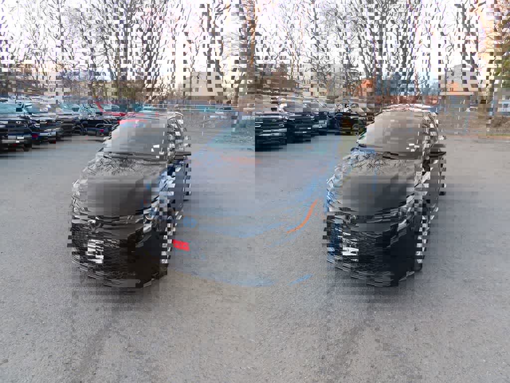 Used 2021 Toyota Corolla LE video 2