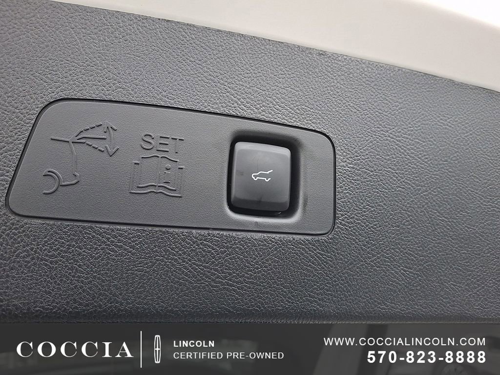 Used 2025 Lincoln Corsair AWD w/ Equipment Group 101A image 29