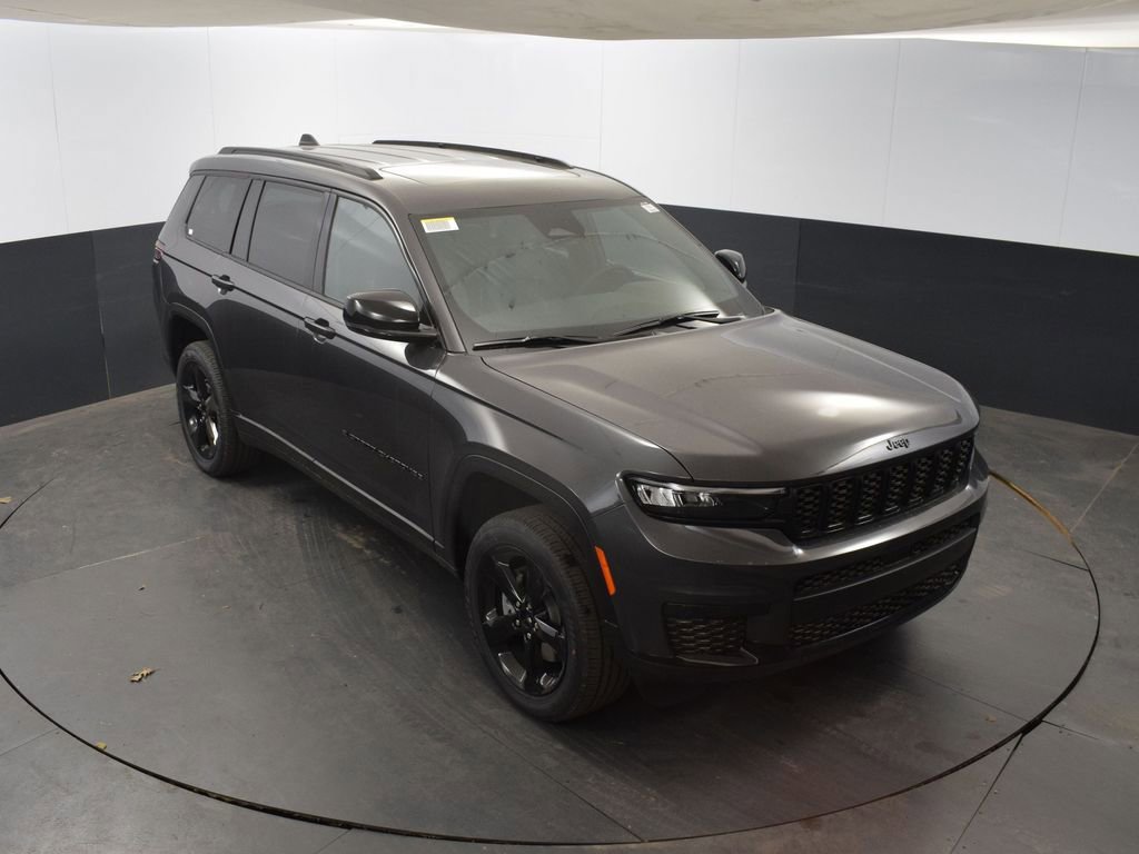 New 2025 Jeep Grand Cherokee L Altitude image 36