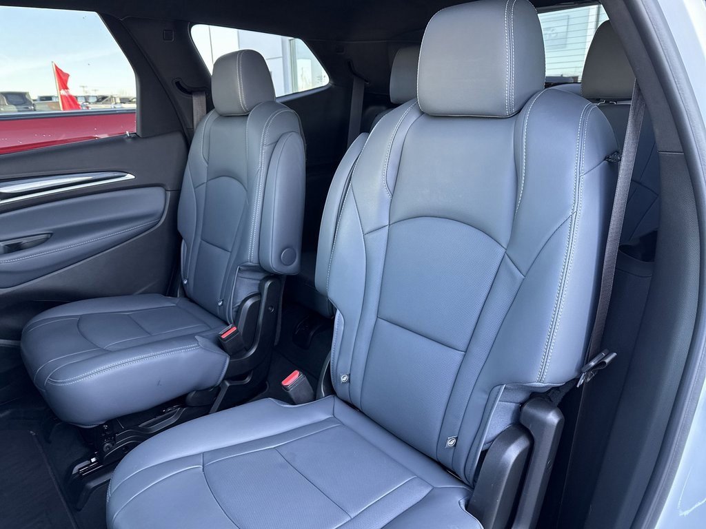 Used 2023 Buick Enclave Essence w/ Experience Buick Package image 23