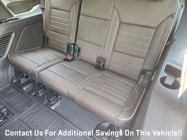 New 2026 GMC Yukon Denali Ultimate w/ LPO, Floor Liner Package AWD/4WD image 24