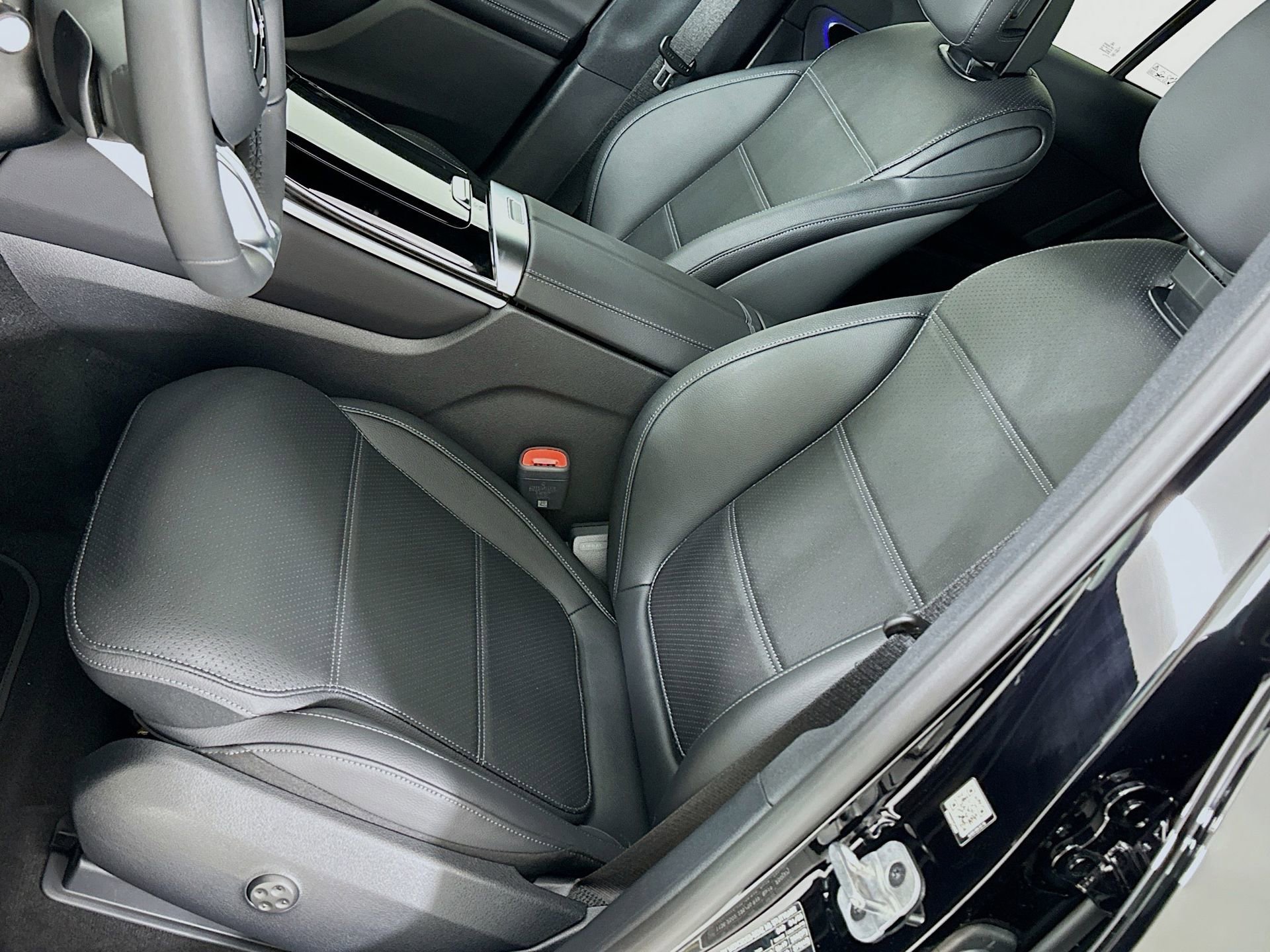 New 2026 Mercedes-Benz GLC 300 image 19