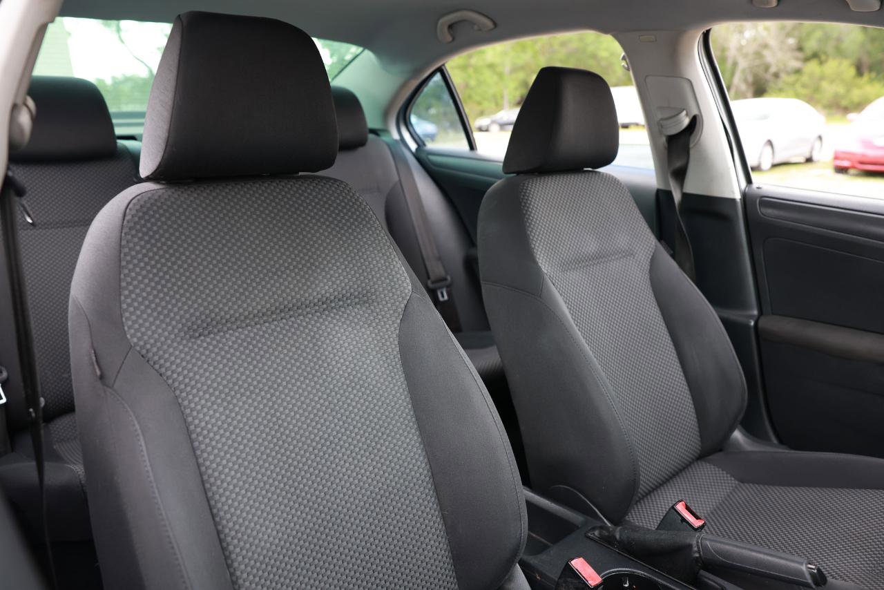 Used 2012 Volkswagen Jetta S FWD image 16