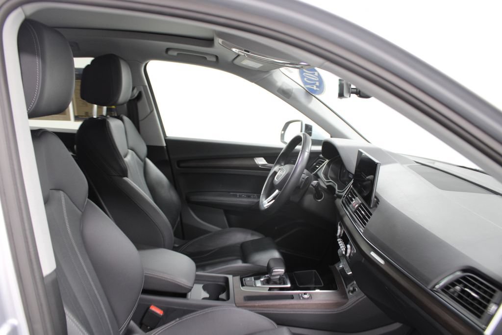 Used 2024 Audi Q5 2.0T Premium Plus AWD/4WD image 27