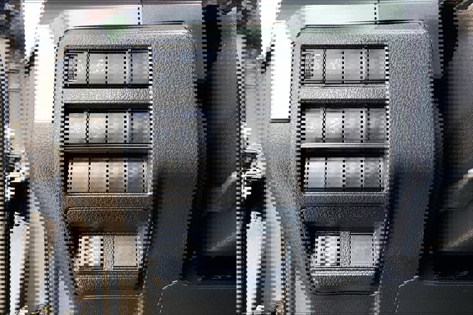 Used 2025 Toyota Tacoma TRD Sport image 33