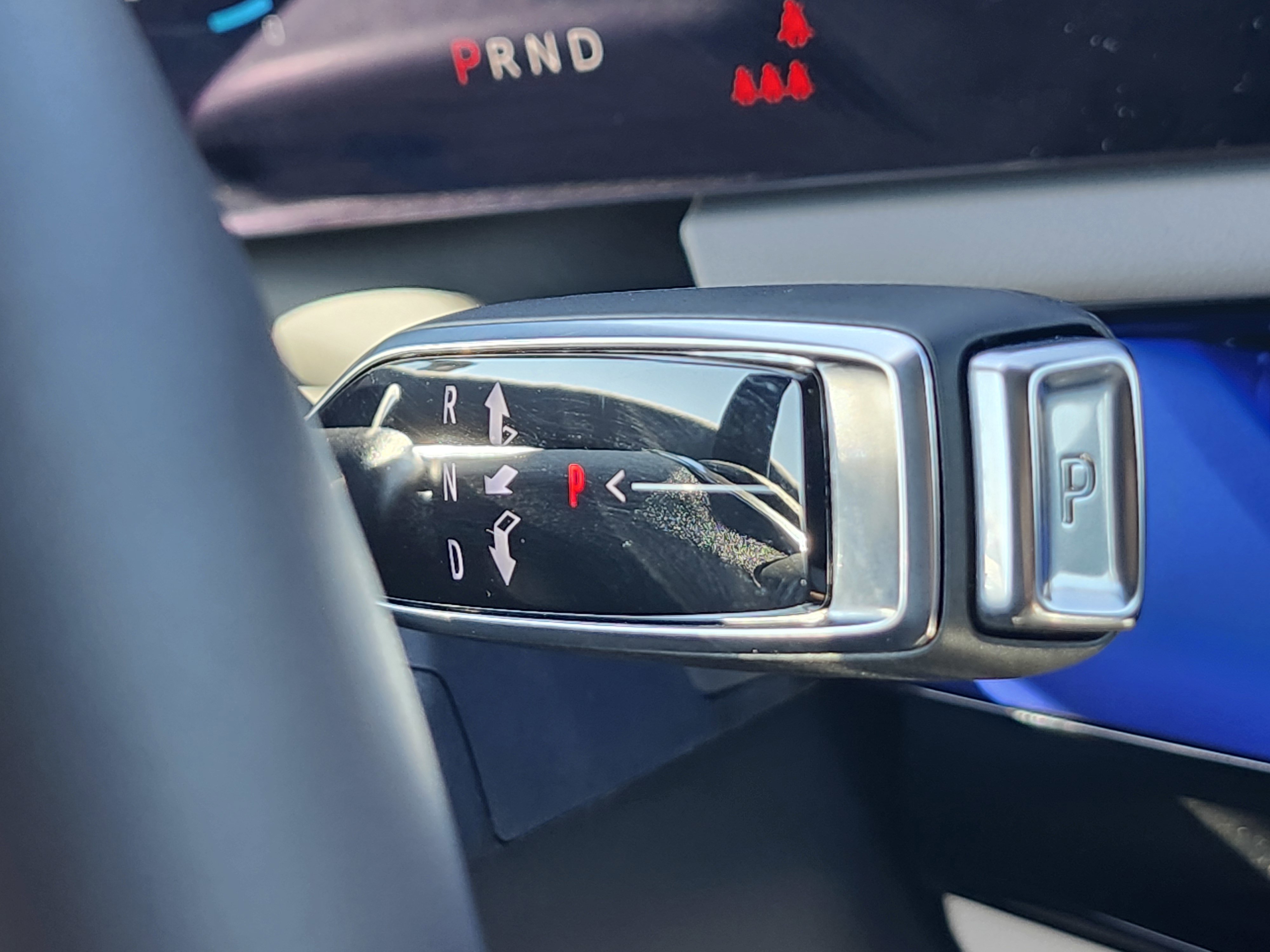 Used 2025 Cadillac Optiq Sport 1 image 30