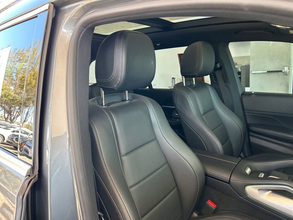 Used 2023 Mercedes-Benz GLS 450 4MATIC w/ AMG Line Exterior image 23