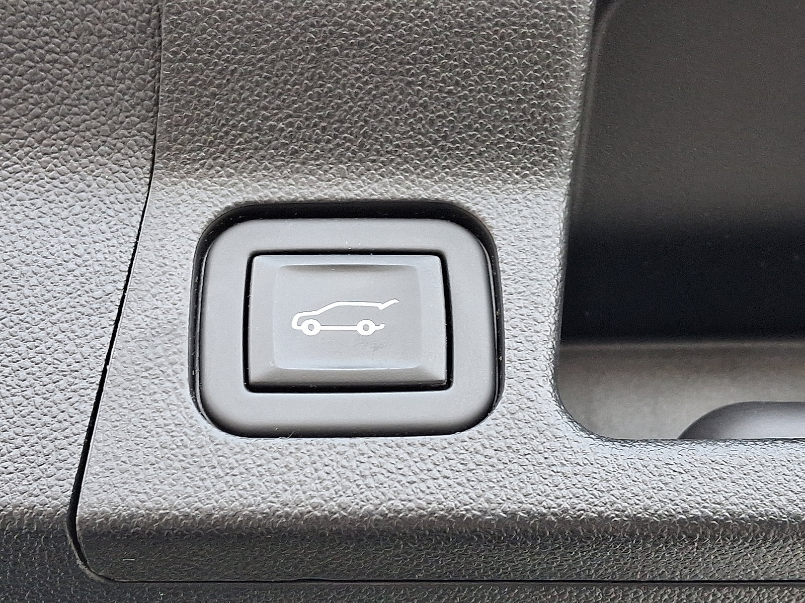 Certified 2023 GMC Acadia SLE w/ Driver Convenience Package image 31