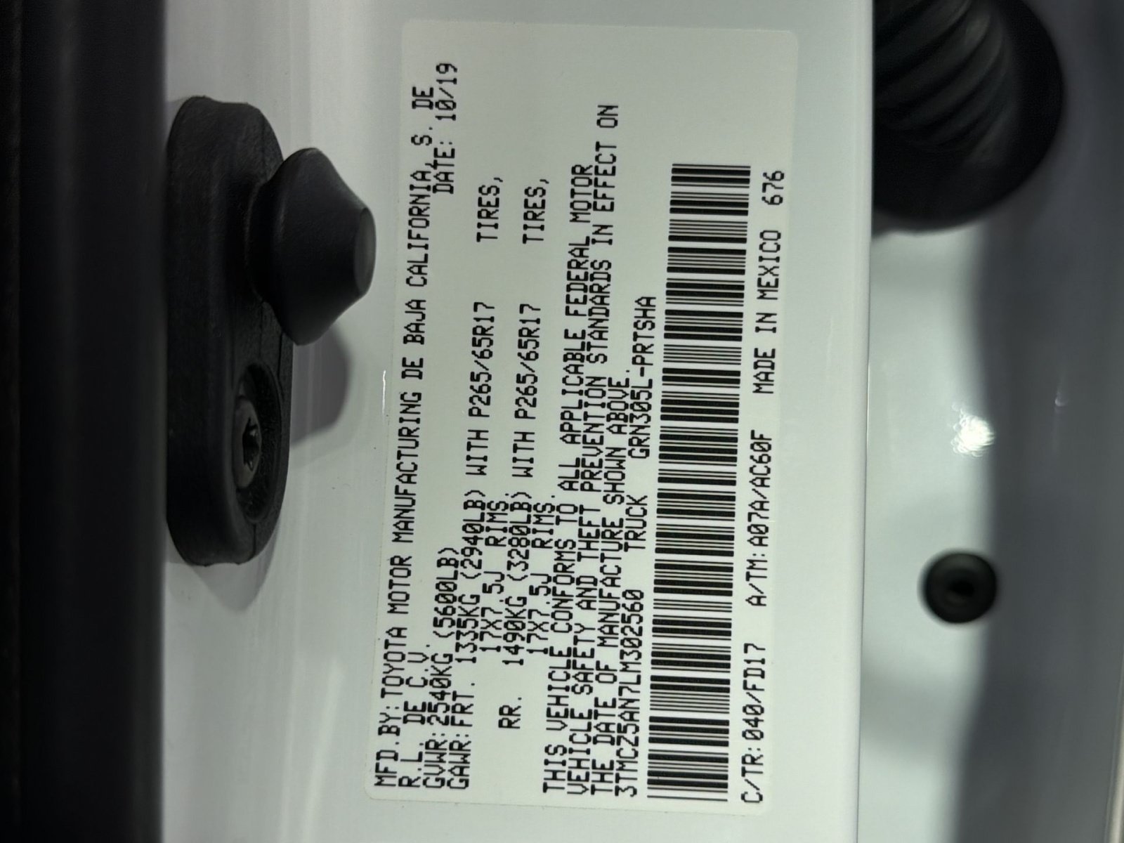 Used 2020 Toyota Tacoma TRD Sport AWD/4WD image 35