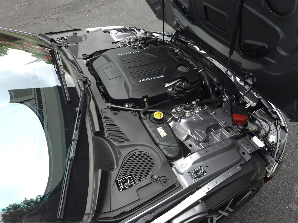 Used 2023 Jaguar F-TYPE R AWD/4WD image 47