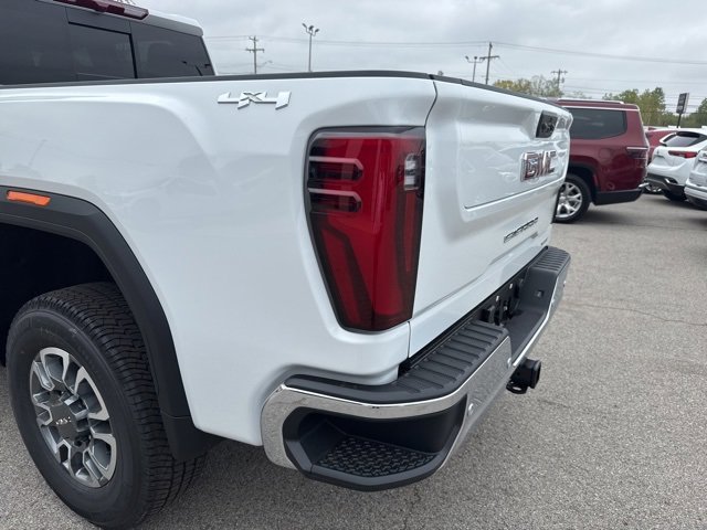 New 2026 GMC Sierra 2500 SLT w/ SLT Premium Package image 13