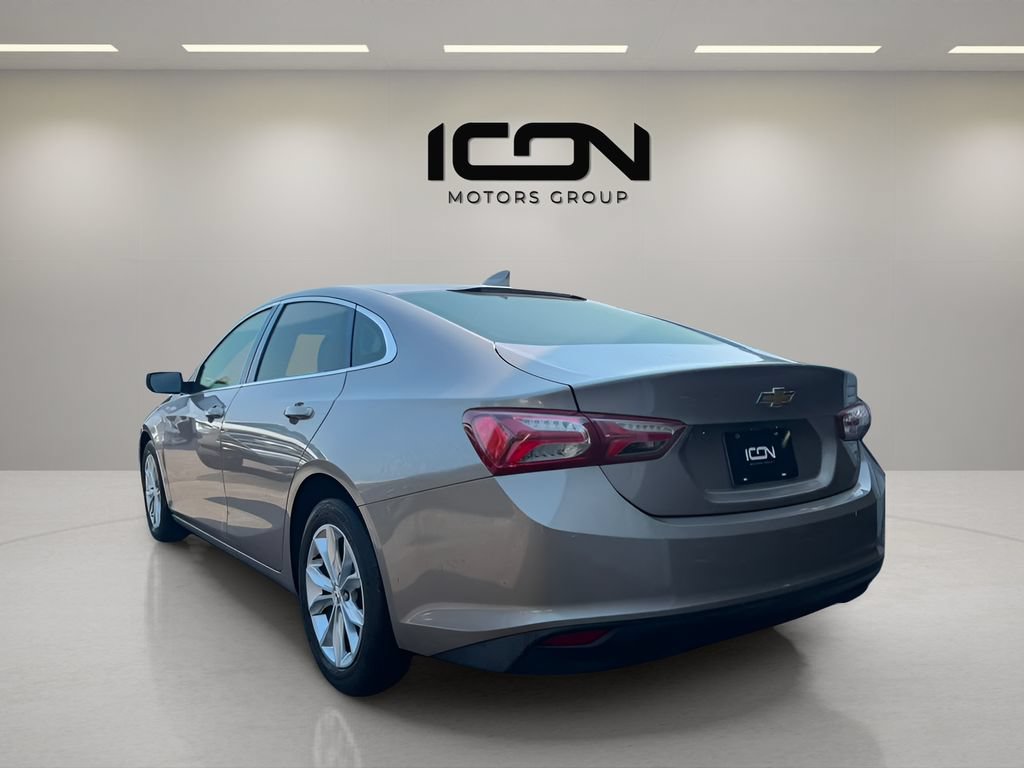 Used 2022 Chevrolet Malibu LT FWD image 3