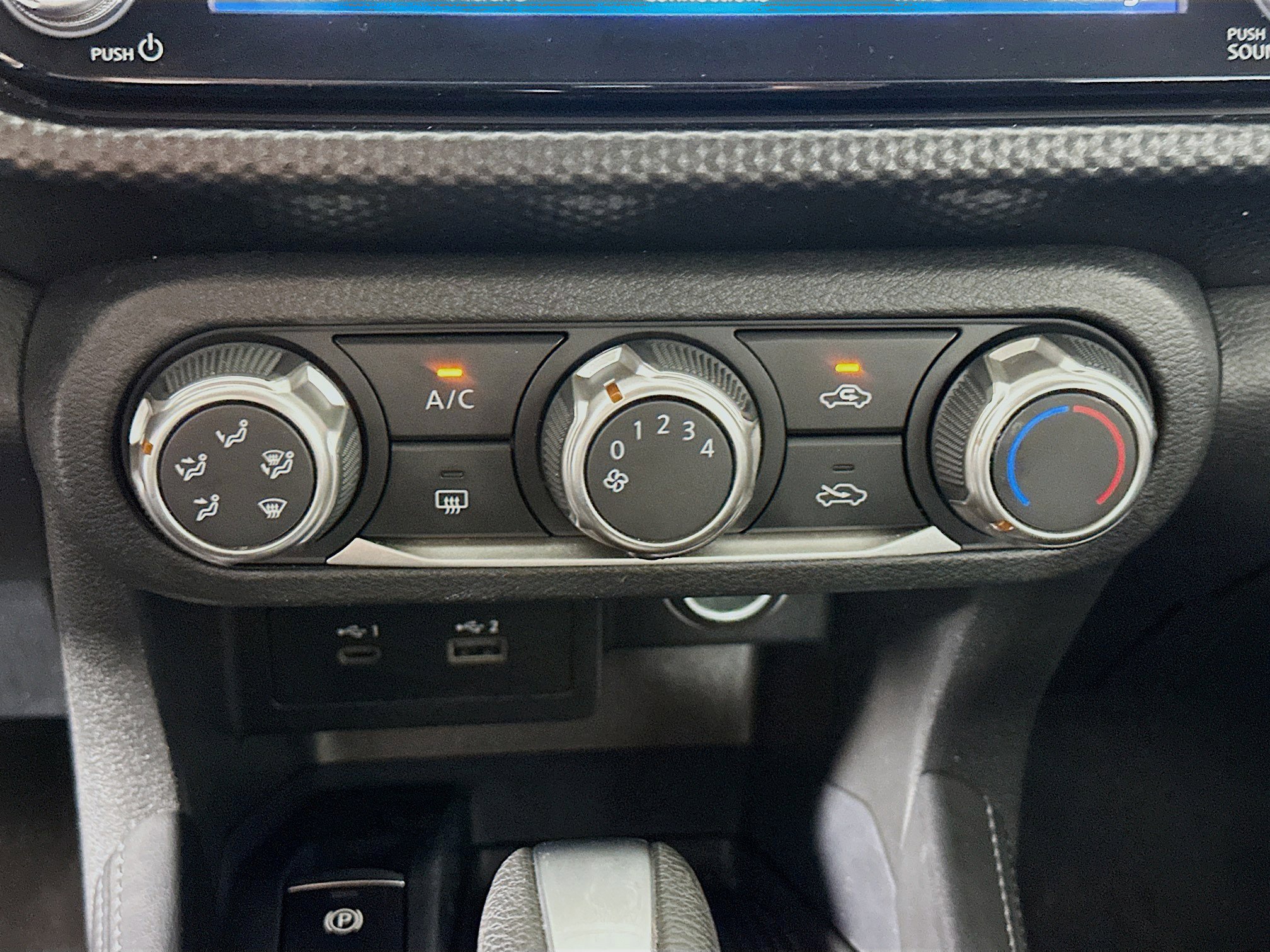 Used 2023 Nissan Kicks SV image 21