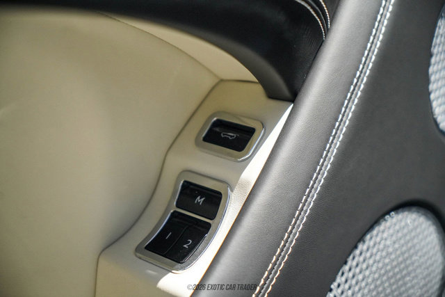 Used 2021 Bentley Bentayga AWD/4WD image 23
