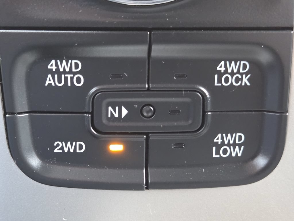 Used 2018 RAM 1500 Big Horn AWD/4WD image 4
