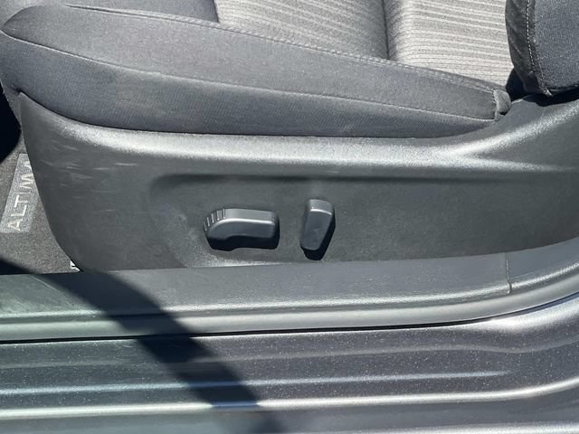 Used 2024 Nissan Altima 2.5 SV FWD image 14