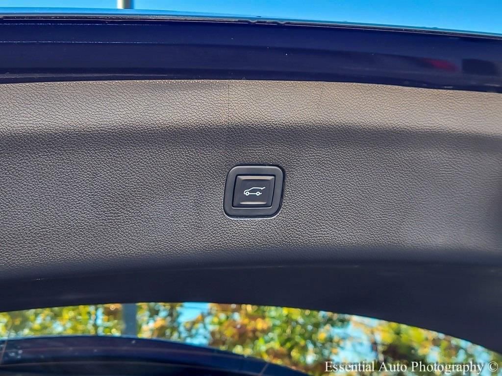 Used 2023 Buick Enclave Essence w/ Experience Buick Package image 28