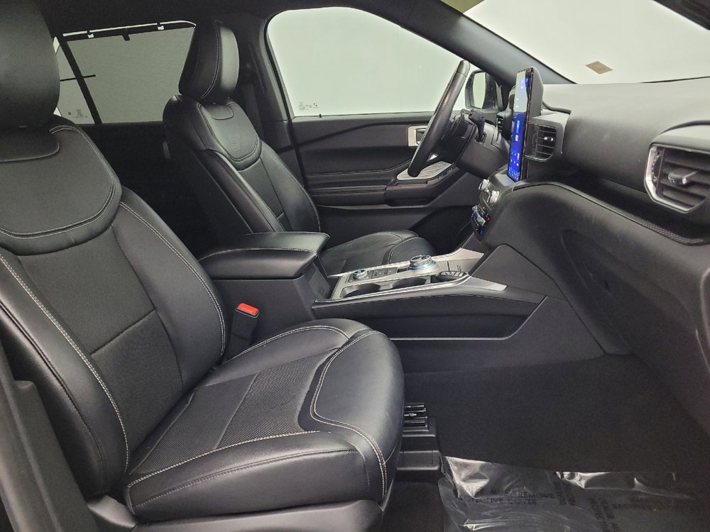 Used 2020 Ford Explorer ST w/ Premium Technology Package image 21
