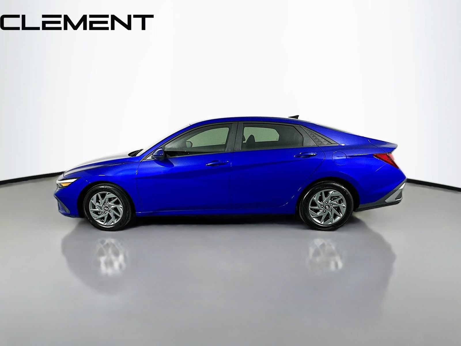 Certified 2024 Hyundai Elantra SEL FWD image 6